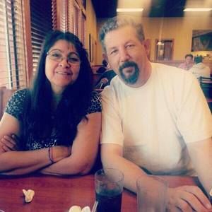 Meet your Posher, Elia